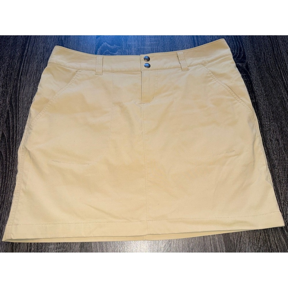 Columbia Women's Tan Omni Shield Skirt Size 10 Water Repellent Outdoor